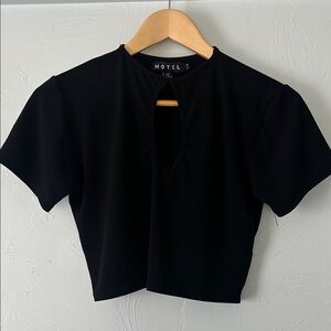 Motel Rocks Black Short Sleeve Keyhole Crop Tee